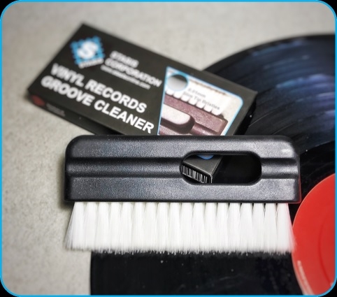 Record Cleaning Brush – Mobile Fidelity Sound Lab